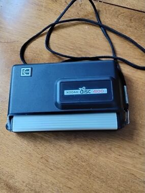 Kodak Black/Silver Disc 4100 Film Camera 1984